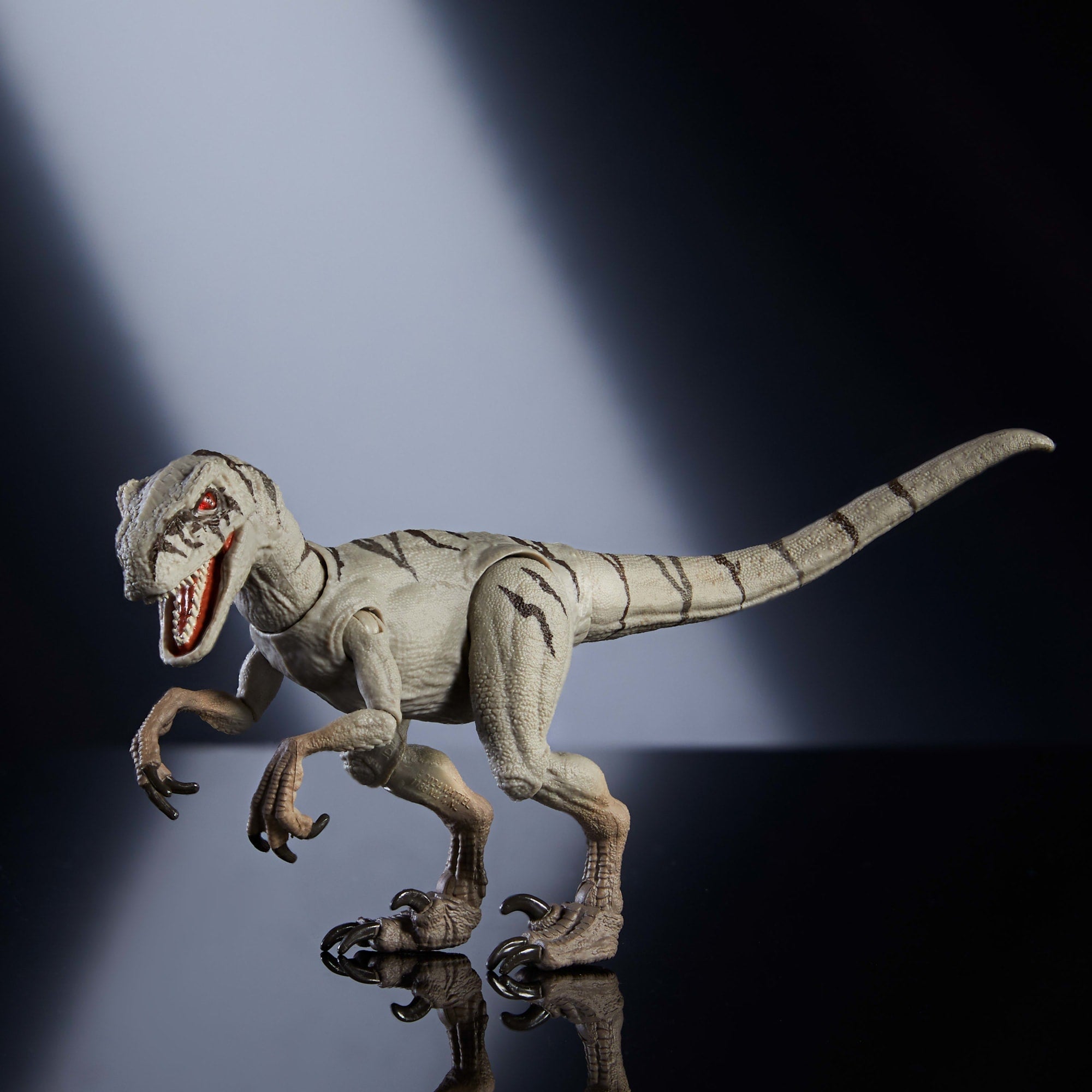 Jurassic World Hammond Collection Figura de Acción Atrociraptor Ghost